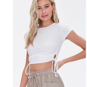Cropped tee with strings